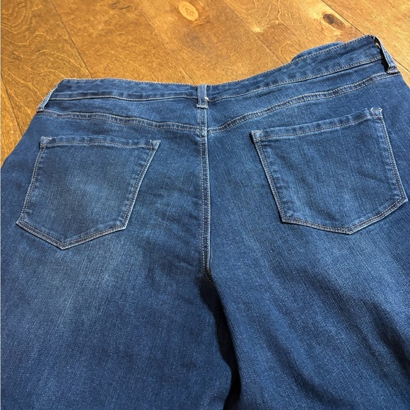 Bandolino jeans Mandi style size 16 ps - Picture 3 of 6